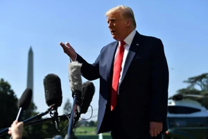 Ông Trump: Mỹ theo dõi sát 'tình hình khủng khiếp' ở Belarus