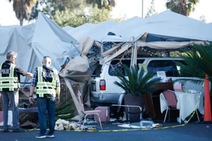 Tử vong sau khi bị xe tông khi ăn trưa ở khu thương xá Việt