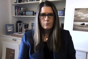 Cháu gái ông Trump nói gì khi chú mình không nhận thua? 