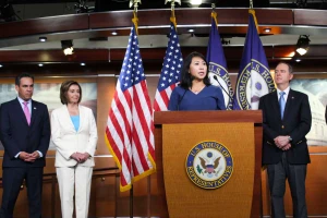 Một hạ nghị sĩ gốc Việt tham gia ủy ban điều tra vụ bạo loạn ở Quốc hội Mỹ 