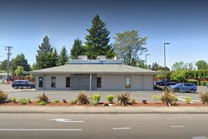 Mỹ: Một người gốc Việt bị phạt 33 tháng tù vì tội cướp ngân hàng