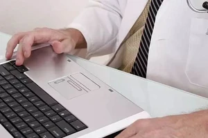 Mỹ truy tố 1 bác sĩ gốc Việt gian lận 33 triệu USD tiền bảo hiểm y tế