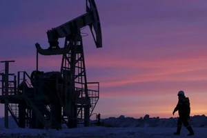 Báo cáo mới: 100 ngày đầu chiến dịch Ukraine, Nga kiếm gần 100 tỉ USD từ xuất khẩu nhiên liệu 