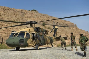 Truyền thông Nga: Mỹ tuyển mộ cựu phi công Afghanistan sang Ukraine chiến đấu