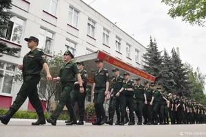 Ông Putin ký lệnh tuyển quân, kêu gọi 130.000 công dân nhập ngũ