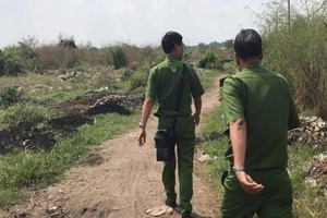  Cảnh sát môi trường lại bắt xe đổ bùn trái phép 