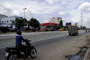 Hỗ trợ dân ở dự án nâng đường tai tiếng