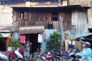 Nhà trên vỉa hè Sài Gòn được mua 53 triệu đồng/m2