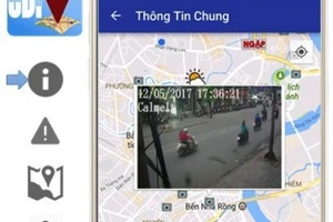 Người Sài Gòn dùng điện thoại để né điểm ngập