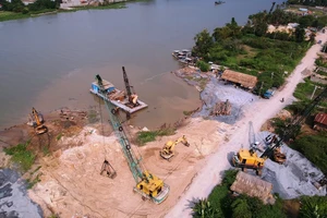 Lập đoàn kiểm tra sau vụ sạt lớn ở sông Sài Gòn