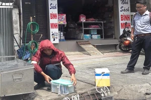 Lần đầu đo mùi cống thối trên đường phố Sài Gòn