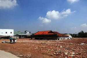 San lấp ngôi nhà ngập suốt 10 năm ở TP. HCM