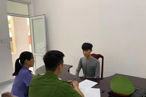 Thanh niên tông xe làm gãy chân CSGT bị bắt tạm giam