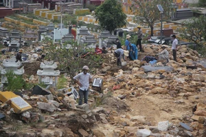Đề xuất phương án khắc phục sạt lở ở Nghĩa trang Hoà Sơn