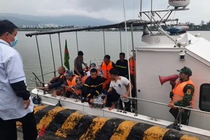 Cứu sống nam du khách rơi xuống hố sâu khi phượt đèo Hải Vân