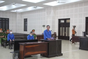 Điều tra bổ sung vụ cựu chủ tịch quận bị cáo buộc nhận hối lộ