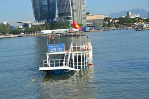 Khẩn trương điều tra nguyên nhân chìm tàu trên sông Hàn