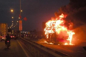 Rà soát tiêu chuẩn xe giường nằm sau nhiều vụ cháy