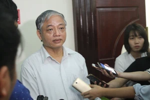 Cần tăng lương vì người lao động quá khổ