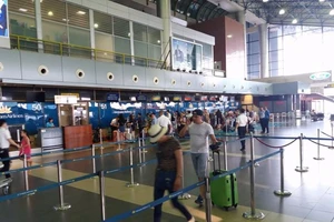 Đình chỉ lái xe đầu kéo tông chết nữ nhân viên sân bay