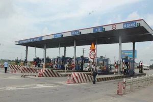 Phó thủ tướng yêu cầu giải quyết phức tạp trạm thu phí
