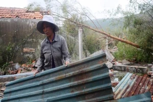 Hỗ trợ gạo khẩn cấp cho người dân Hà Tĩnh