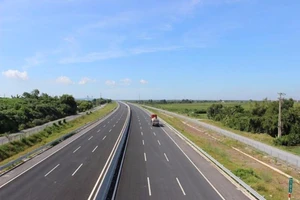 Cao tốc Bắc - Nam: gần 120.000 tỉ đồng cho hơn 650 km