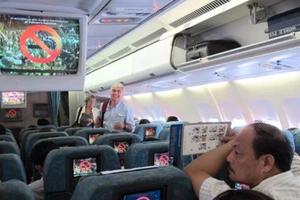 Phạt 4 triệu đồng khách TQ hút thuốc trên máy bay