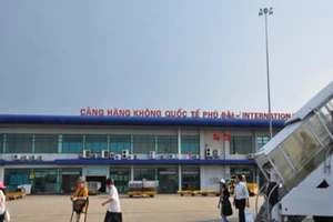Sân bay Phú Bài quá tải, cần xây dựng nhà ga mới