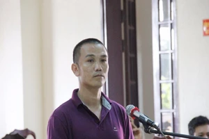 Cựu cảnh sát cơ động lừa đảo tiền tỉ