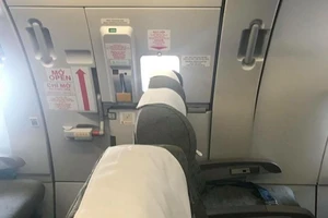 Vietnam Airlines bị 'tố' lắp thêm ghế ở lối thoát hiểm