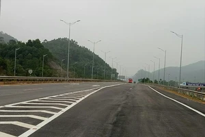 Thêm trạm thu phí trên cao tốc Nội Bài-Lào Cai