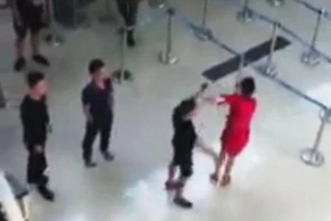 Yêu cầu xử lý kịp thời hành vi tấn công nhân viên hàng không