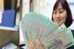 Tiếp tục đề xuất tăng lương để người lao động đủ sống