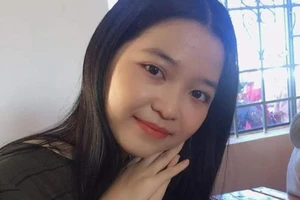 Sân bay Nội Bài lưu ảnh nữ sinh trước khi mất liên lạc 