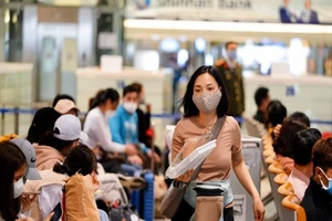 Dừng đưa người Việt Nam từ nước ngoài về sân bay Nội Bài