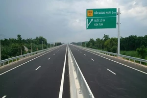 Chuyển 8 dự án cao tốc Bắc-Nam sang đầu tư công