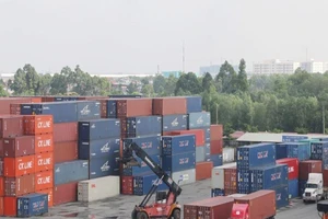 Bộ GTVT mở thêm cảng cạn ở Long Biên