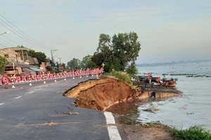 Tổng cục Đường bộ làm gì khi quốc lộ 91 bị sạt lở?