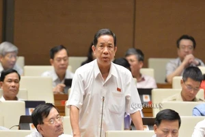 'Xót xa vì 35 năm cả nước có 400 km đường cao tốc'