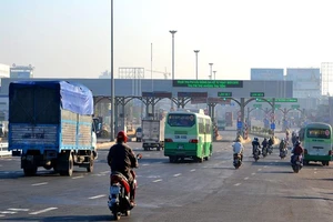 Tạm dừng thu phí BOT cầu Đồng Nai từ 24-8