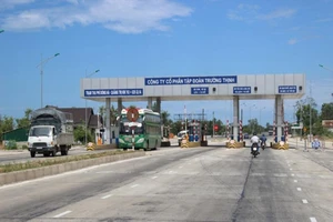 Đề nghị các trạm BOT miễn phí cho xe chở hàng cứu trợ