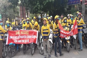 Hàng trăm tài xế be tắt ứng dụng, phản đối hãng xe