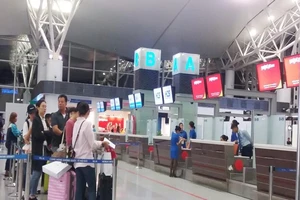 Nữ hành khách bị cấm bay vì đánh nhau ở sân bay