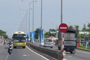 Bộ GTVT trả lời cử tri TP.HCM về việc mở rộng quốc lộ 1A