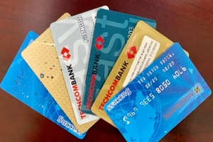 Hết năm 2021, 50% người dân đô thị nhận lương hưu qua ATM 