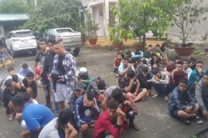 Bắt giữ 64 người đua xe trái phép