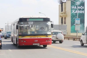 Chính phủ đồng ý lùi thời gian xử phạt ô tô chưa lắp camera