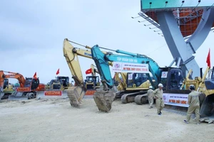 Lập đoàn kiểm tra việc cung cấp, ép giá vật liệu ở dự án cao tốc Bắc - Nam