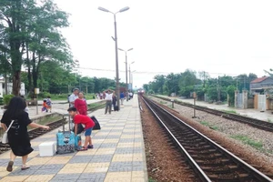 Đi tàu hoả chỉ cần khai báo y tế qua ứng dụng PC-COVID